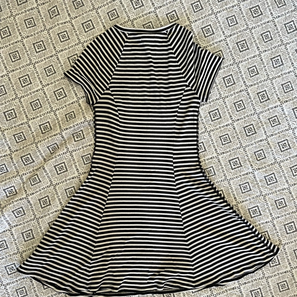 Urban Outfitters / BDG Black&White Striped Dress (S) - Picture 3 of 5